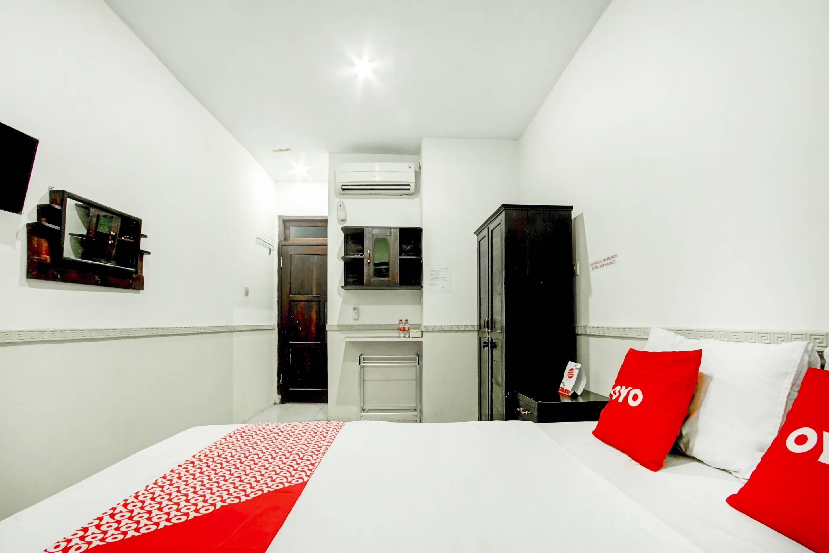 Reddoorz Near Stasiun Malang Kota Lama 2 Ngoại thất bức ảnh