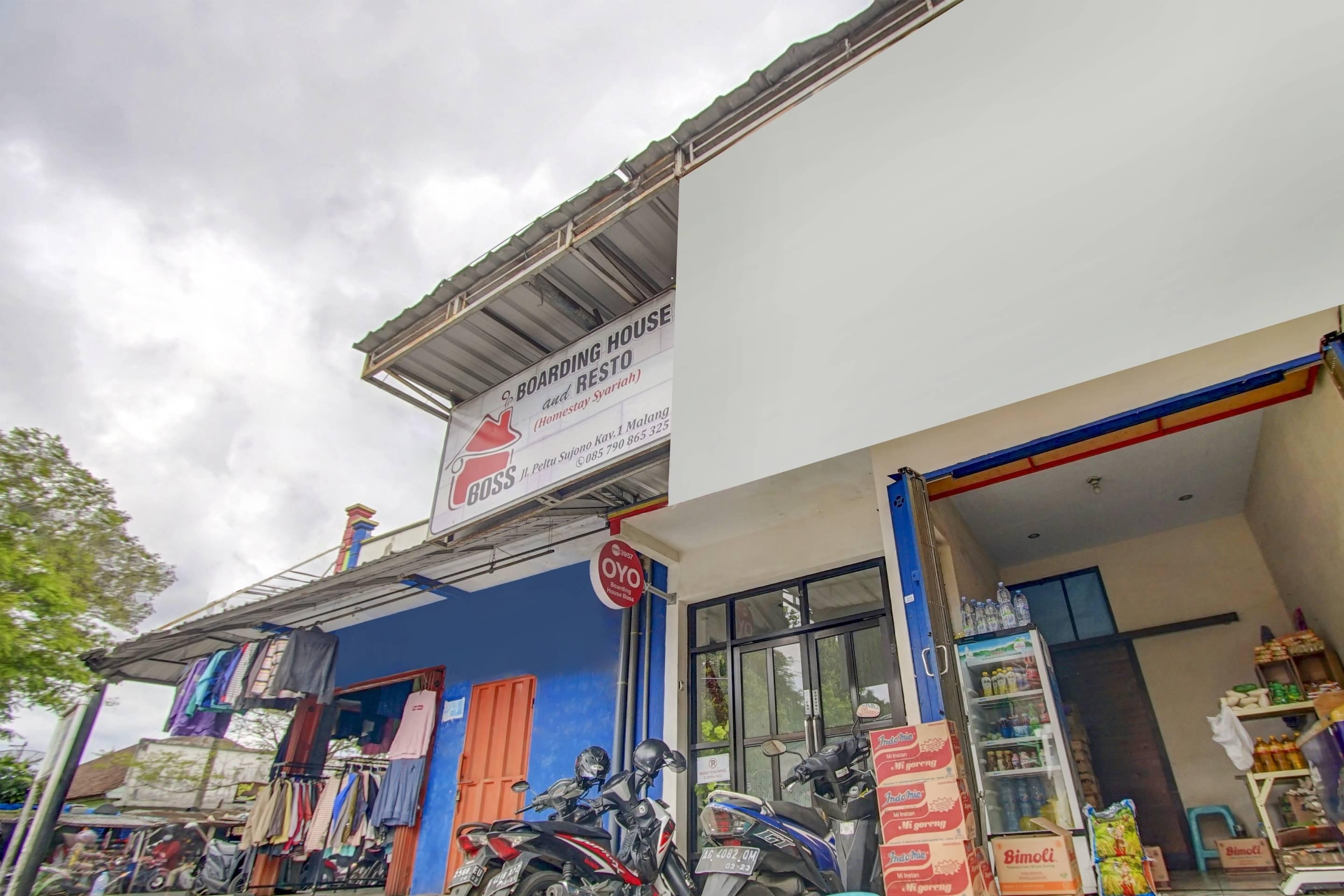 Reddoorz Near Stasiun Malang Kota Lama 2 Ngoại thất bức ảnh