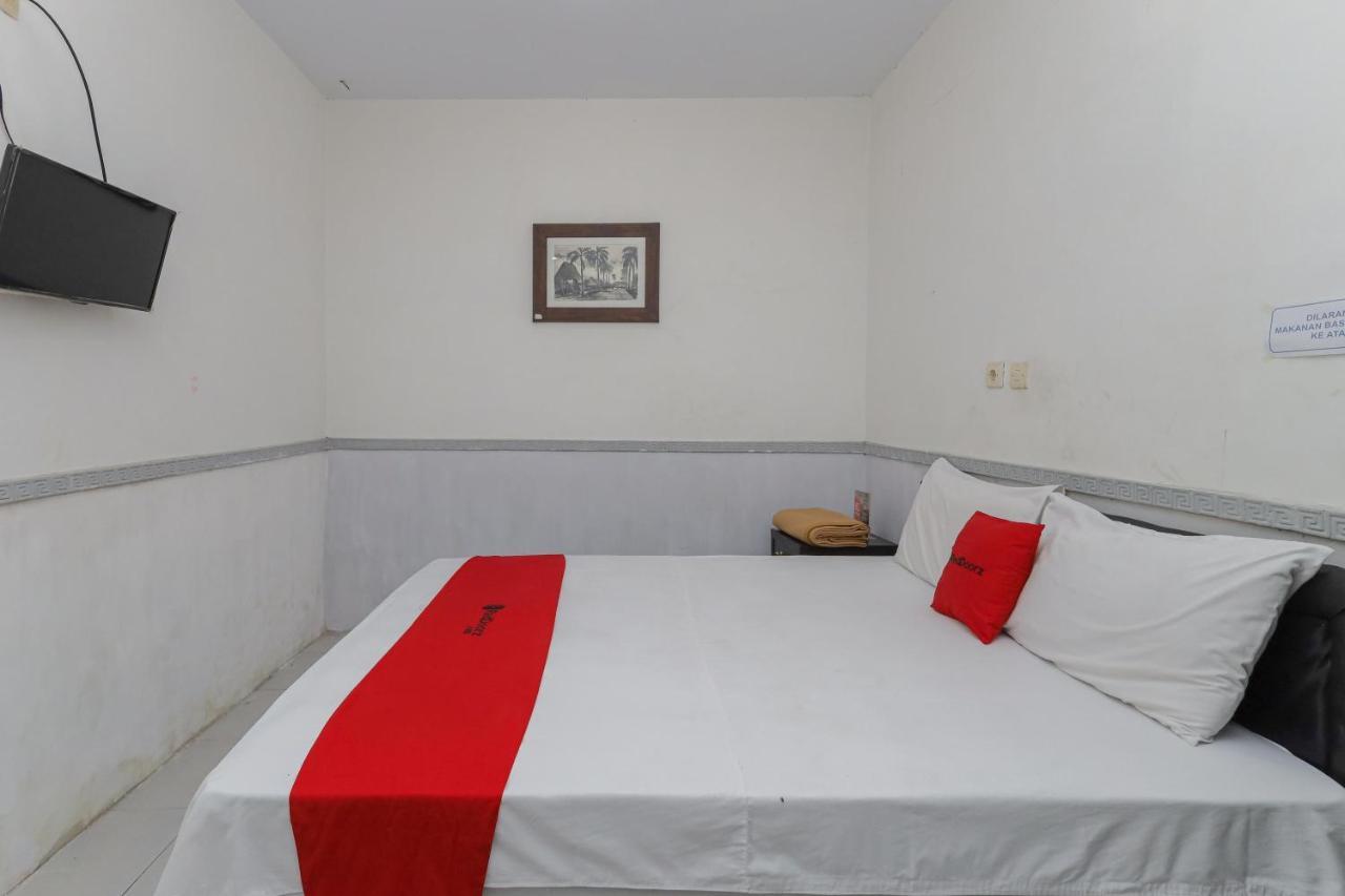 Reddoorz Near Stasiun Malang Kota Lama 2 Ngoại thất bức ảnh